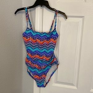 One piece swim suit